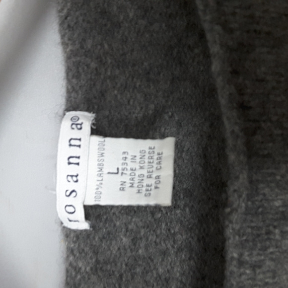 Lambs wool sweater by Rosanna - Picture 3 of 3